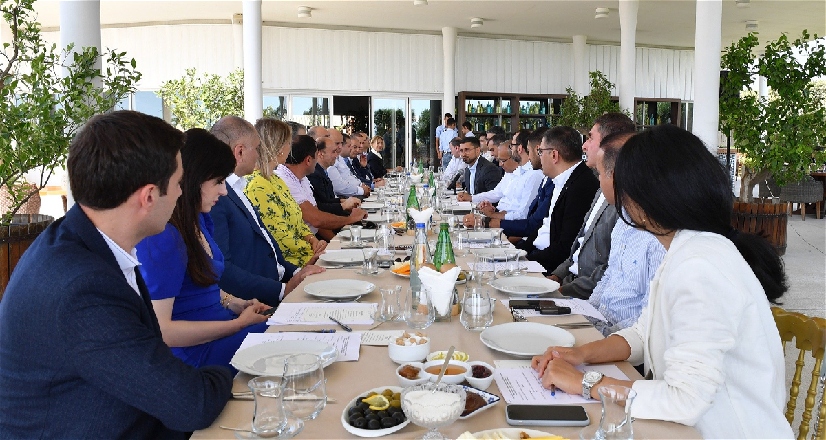 Meeting held between donors and partners of the Karabakh Revival Fund 