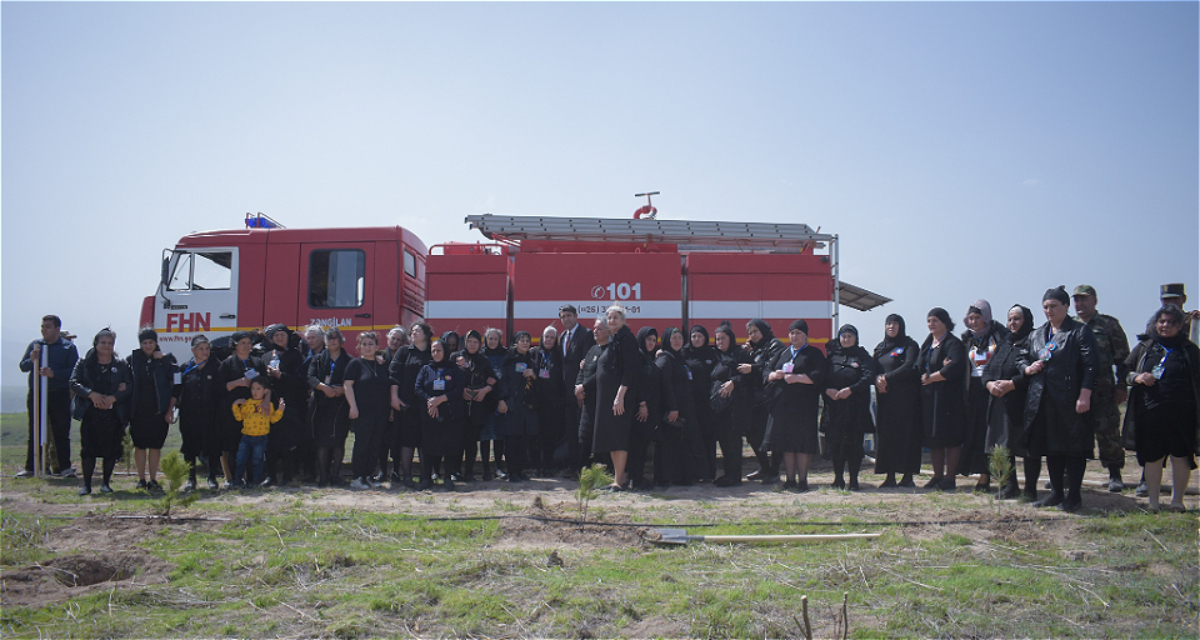 The Trade Union of Workers of of the Ministry of Emergency Situations donated 5500 trees to the Karabakh Revival Fund