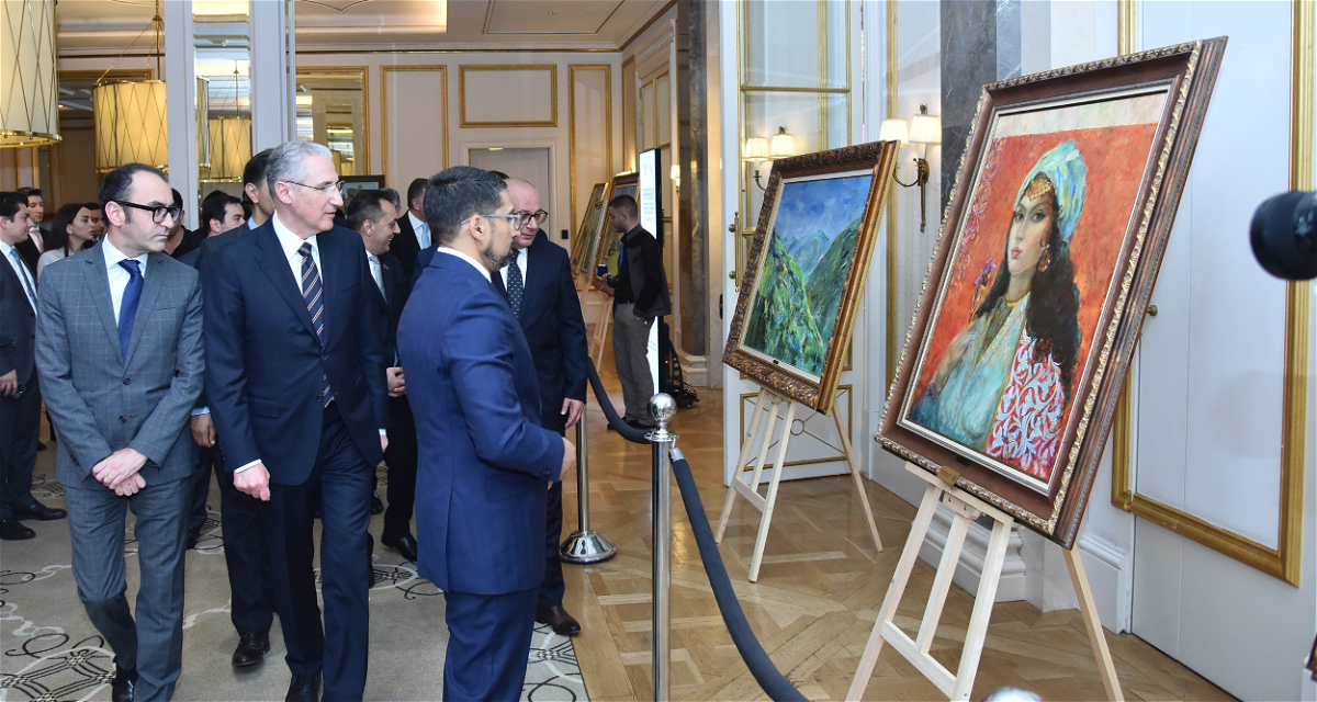 The presentation of the "Colors of Karabakh" project was held, with proceeds from the sale of artworks amounting to 90,200 manats donated to the KRF