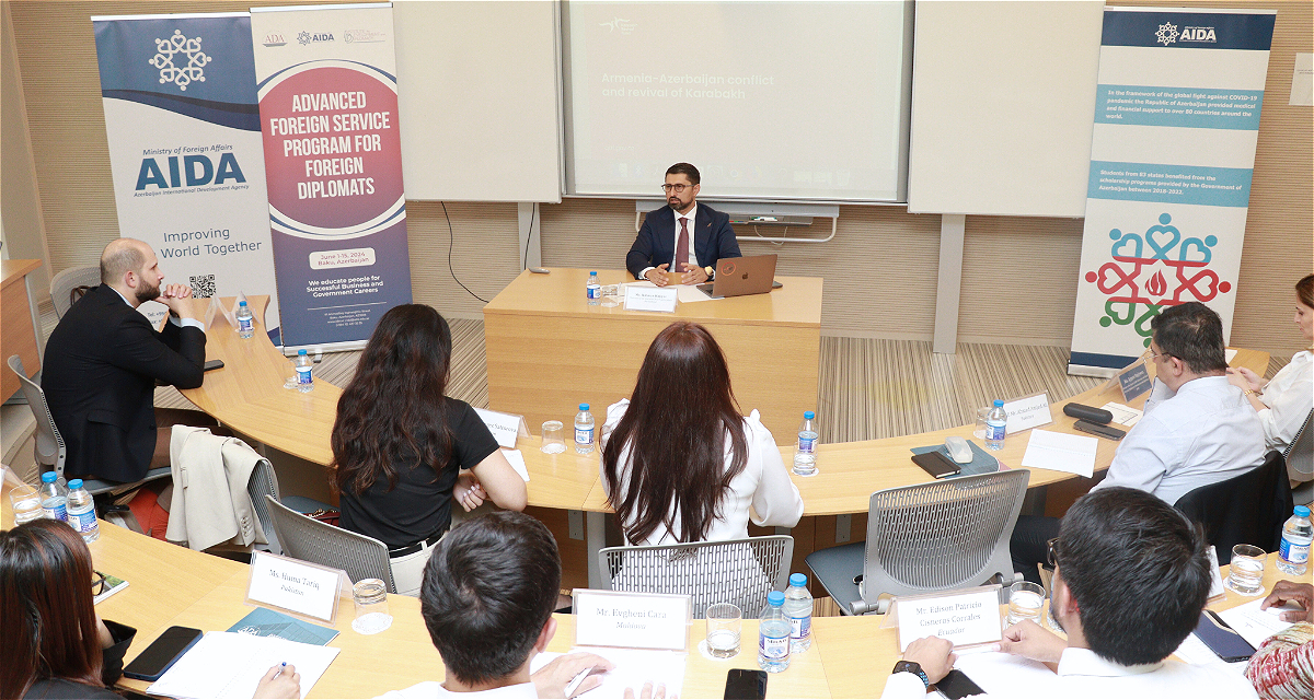 Rahman Hajiyev Informed Foreign Diplomats About reconstruction efforts in Karabakh